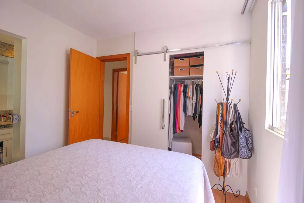 Apartamento à venda com 2 quartos, 60m² - Foto 13