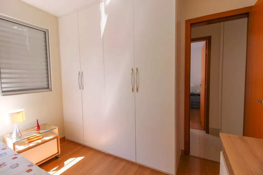 Apartamento à venda com 2 quartos, 60m² - Foto 7