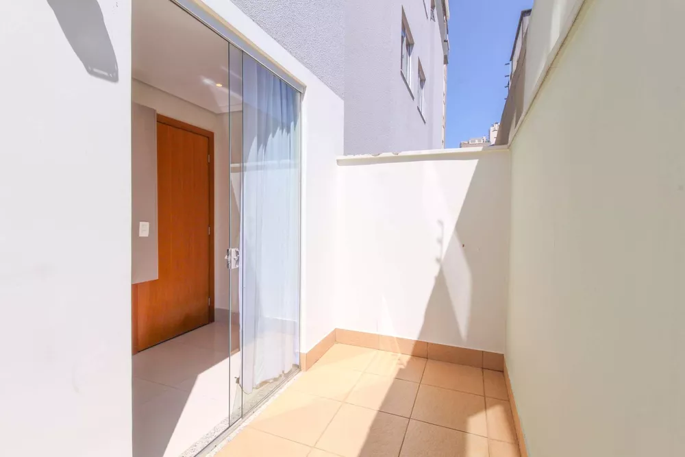 Apartamento à venda com 2 quartos, 60m² - Foto 21