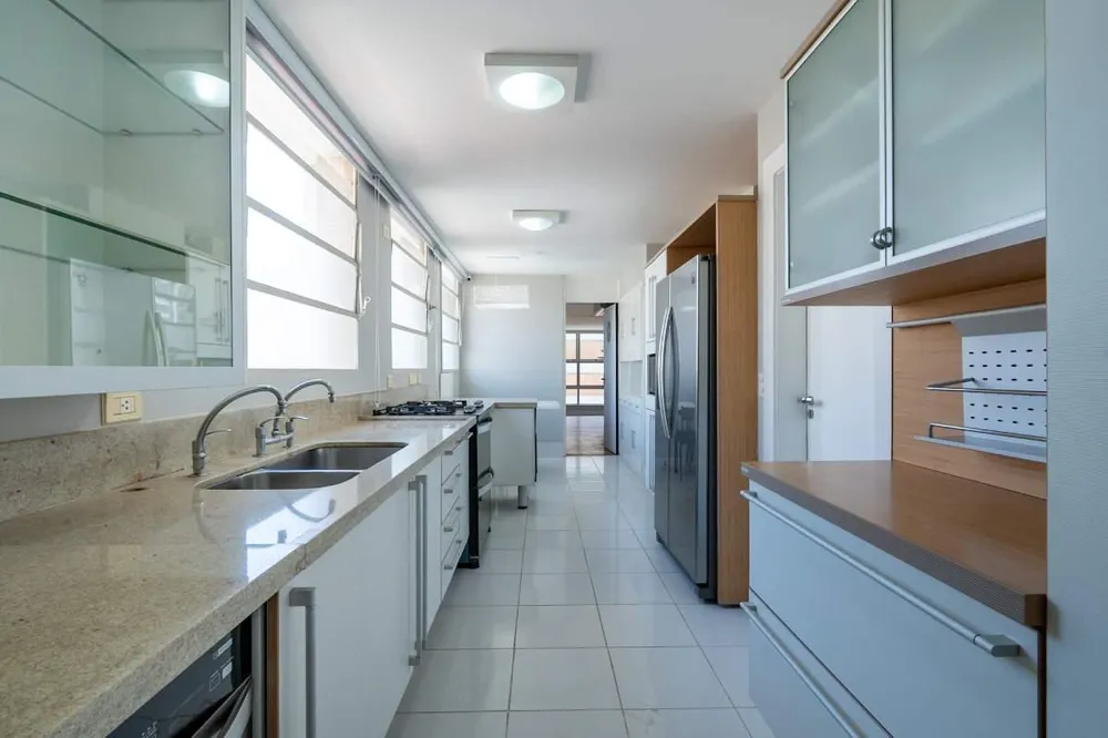 Apartamento, 3 quartos, 241 m² - Foto 10
