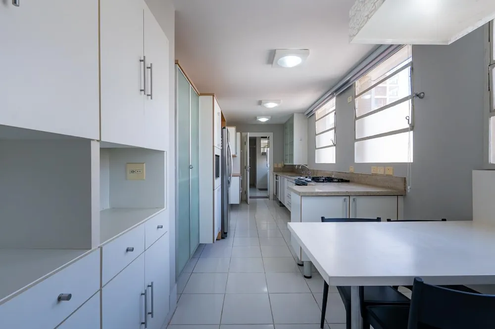 Apartamento, 3 quartos, 241 m² - Foto 9