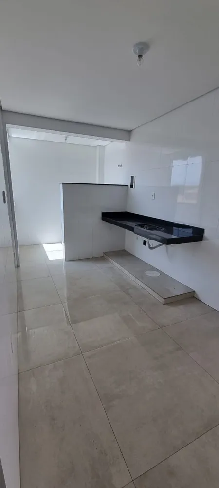 Casa, 6 quartos, 270 m² - Foto 2