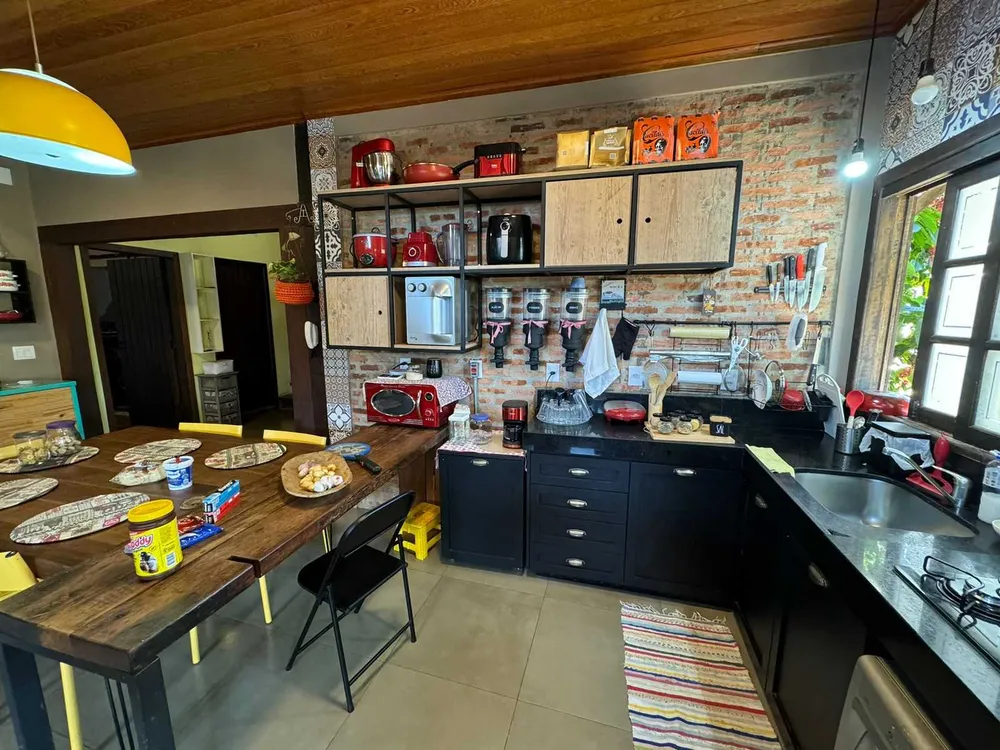 Casa, 4 quartos, 300 m² - Foto 1