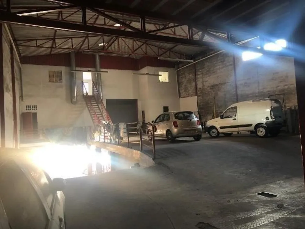Depósito-Galpão, 700 m² - Foto 2