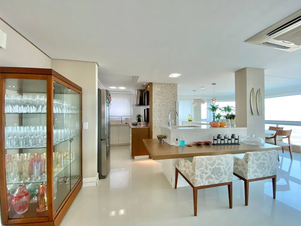 Apartamento, 4 quartos, 266 m² - Foto 6