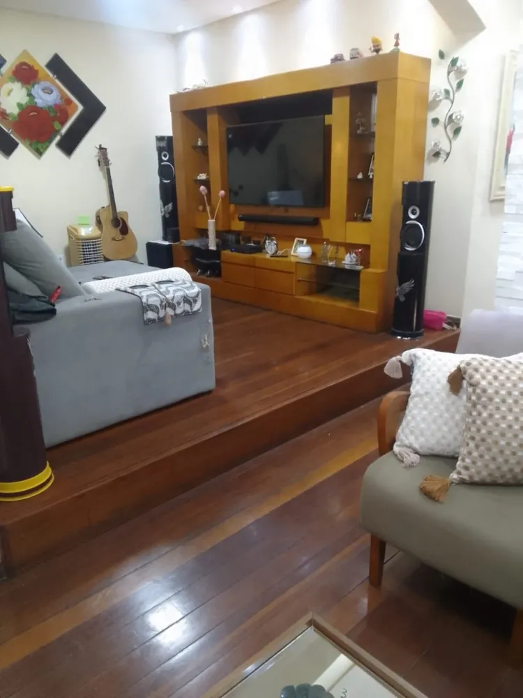 Casa, 3 quartos, 325 m² - Foto 2