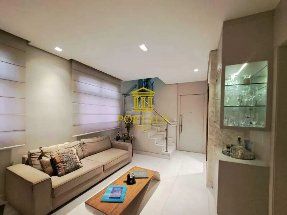 Cobertura, 4 quartos, 220 m² - Foto 3