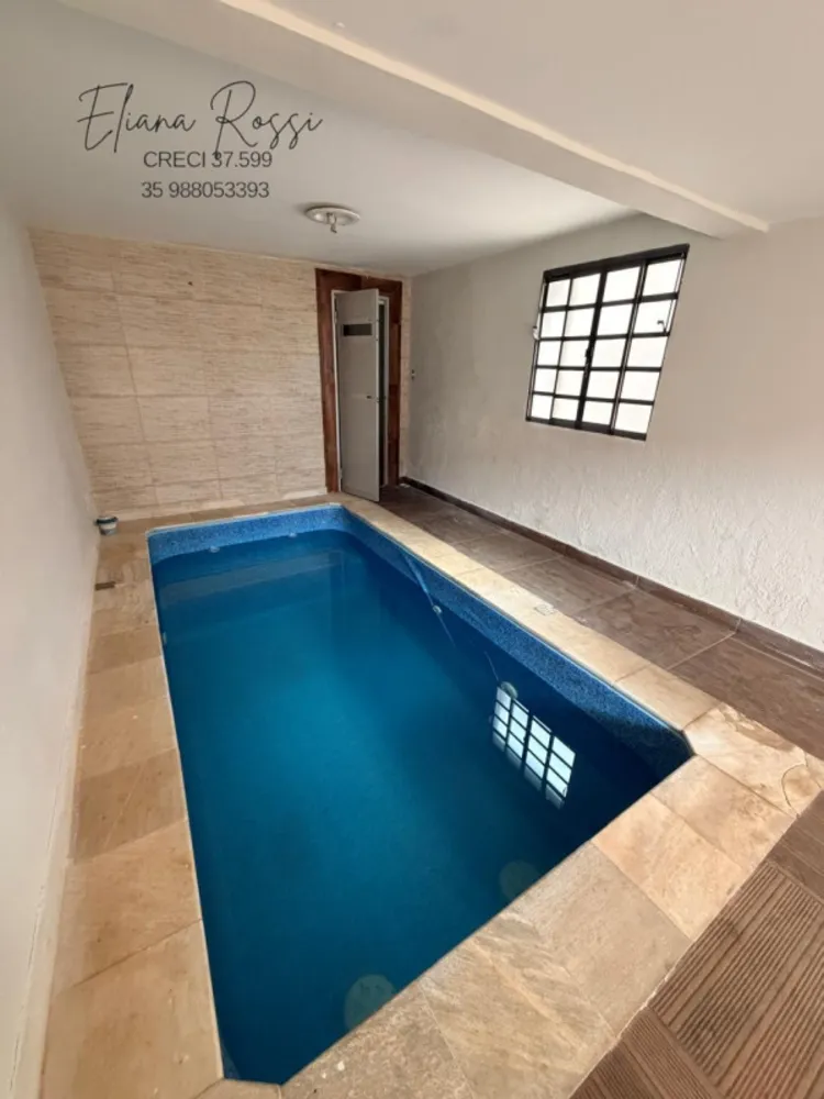 Casa, 4 quartos, 240 m² - Foto 2