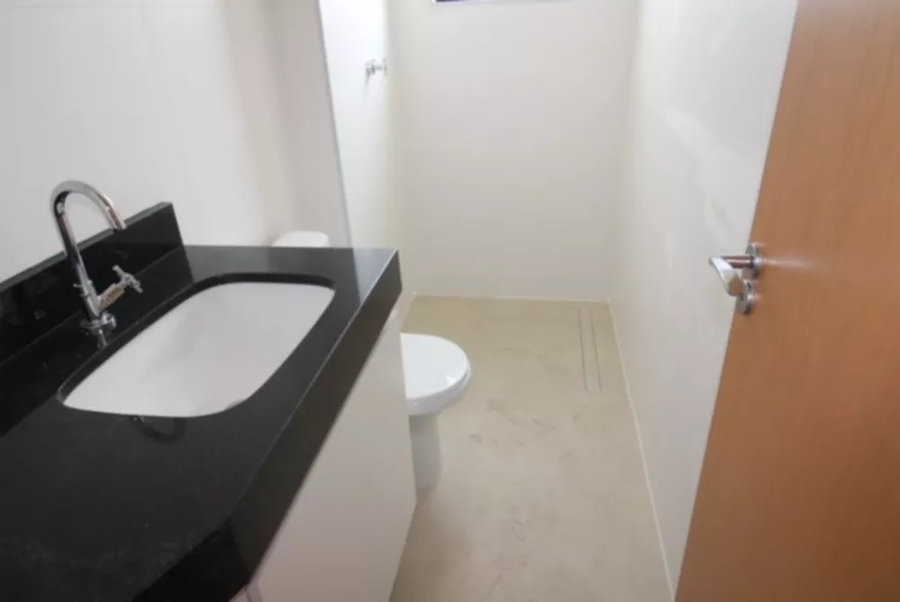 Apartamento à venda com 2 quartos, 61m² - Foto 2