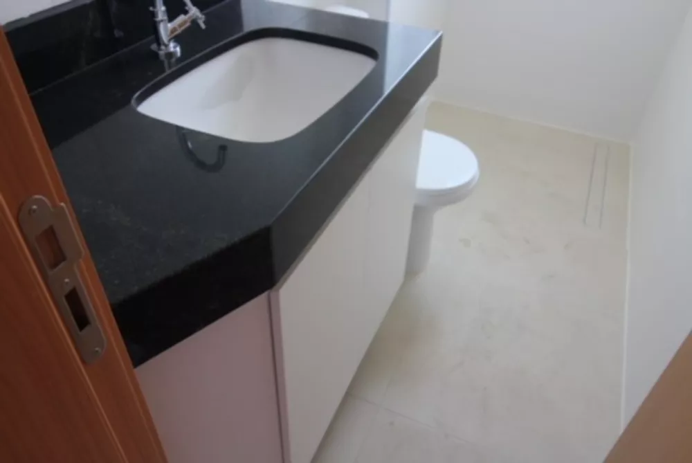 Apartamento à venda com 2 quartos, 61m² - Foto 4