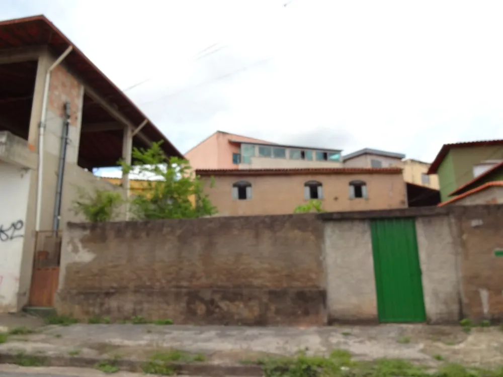 Casa, 5 quartos, 218 m² - Foto 1