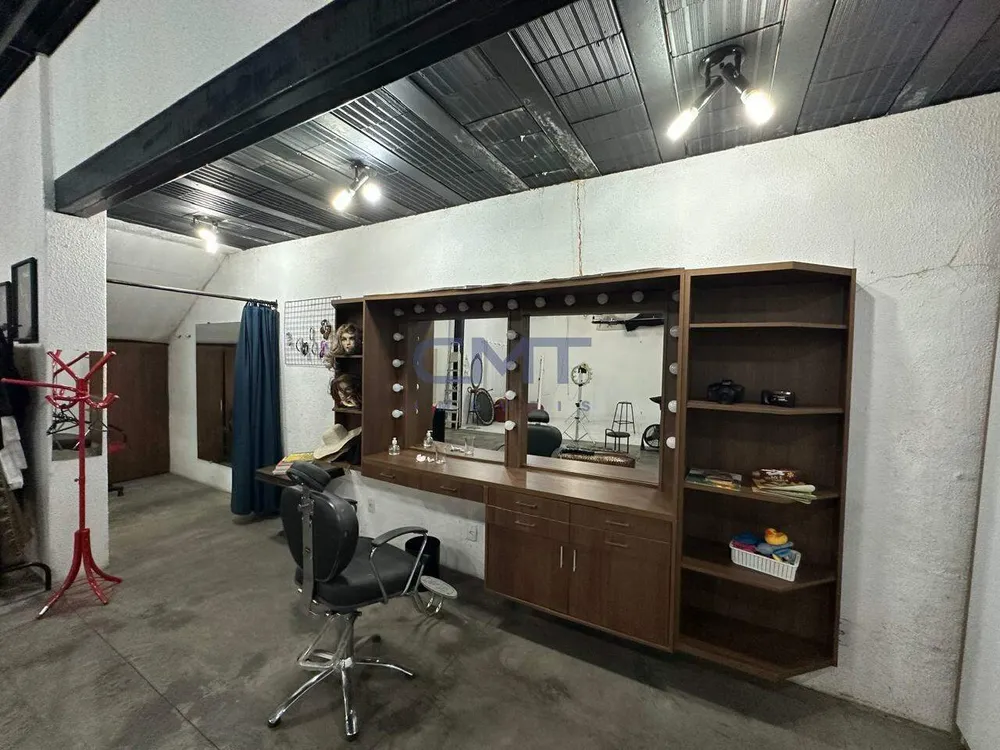 Casa, 4 quartos, 330 m² - Foto 9