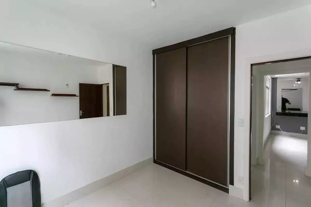 Apartamento à venda com 2 quartos, 66m² - Foto 11