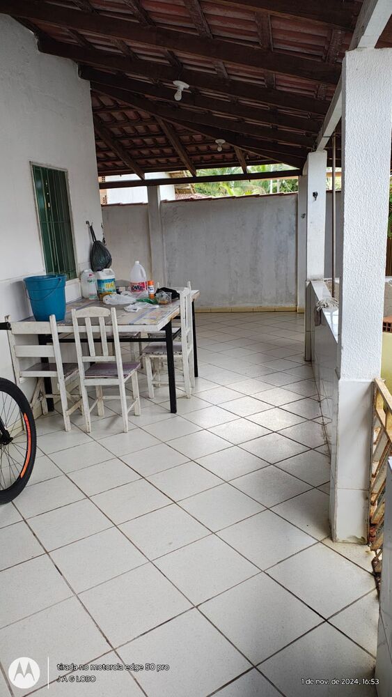 Casa à venda com 2 quartos, 70m² - Foto 2