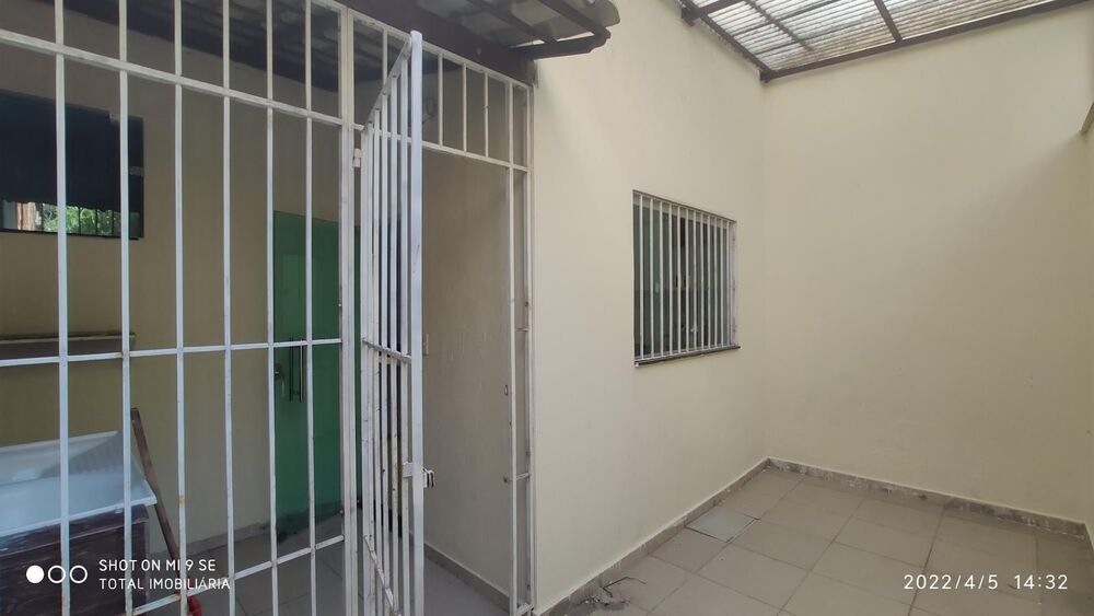 Casa à venda com 3 quartos - Foto 1