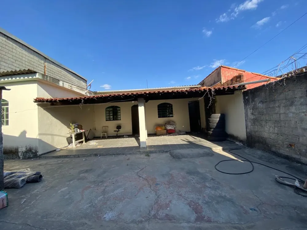 Casa, 3 quartos, 180 m² - Foto 1