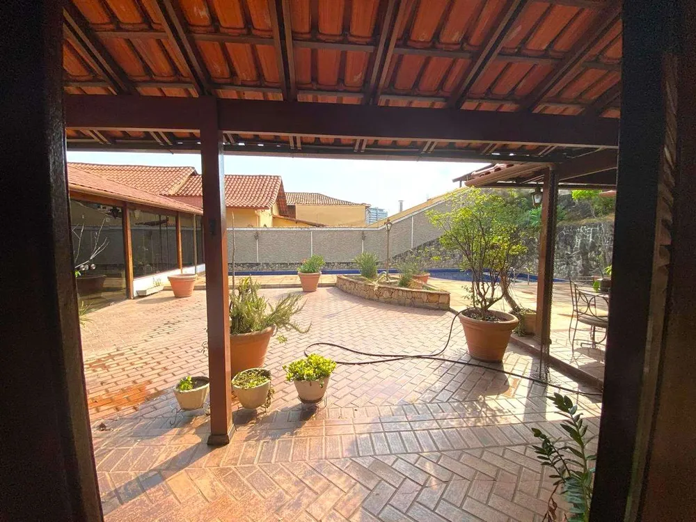 Casa, 5 quartos, 650 m² - Foto 2