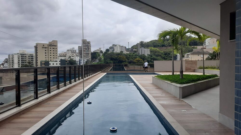 Apartamento à venda com 4 quartos, 186m² - Foto 2