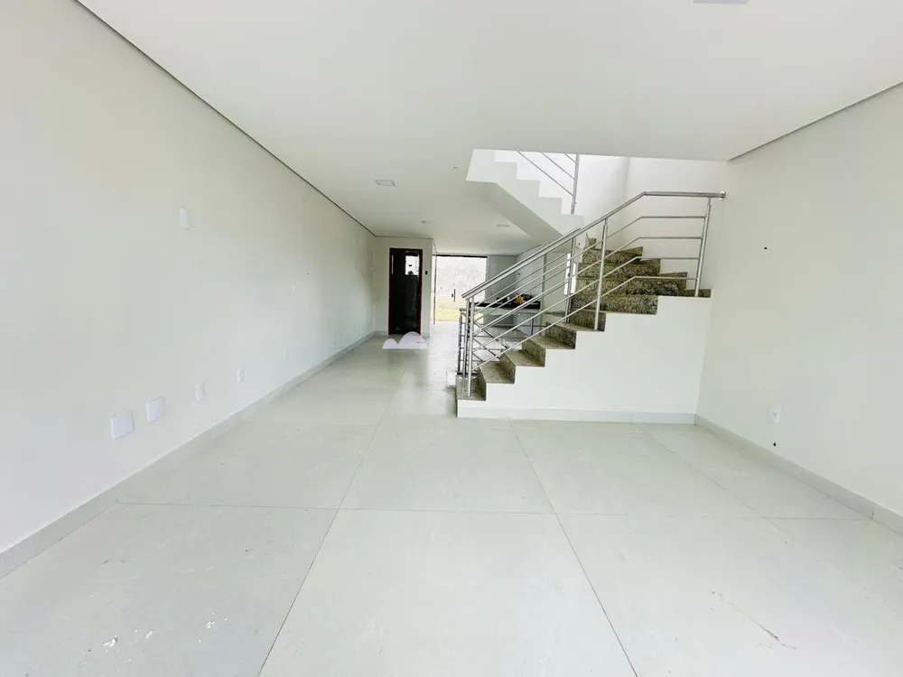 Casa, 3 quartos, 236 m² - Foto 3