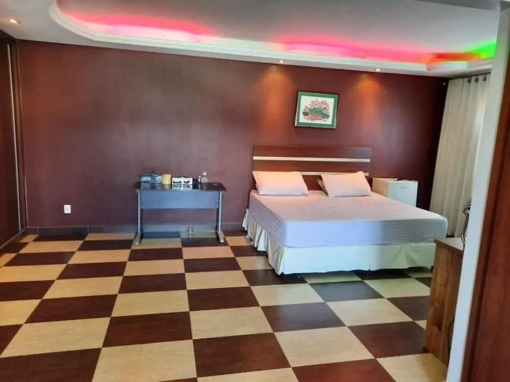 Casa, 4 quartos, 360 m² - Foto 2