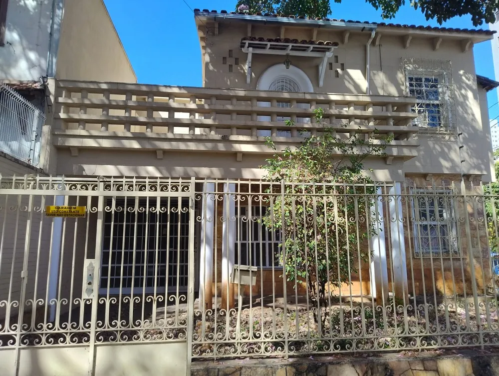 Casa, 5 quartos, 215 m² - Foto 2