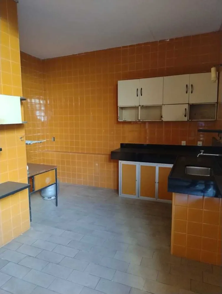 Casa, 5 quartos, 215 m² - Foto 5