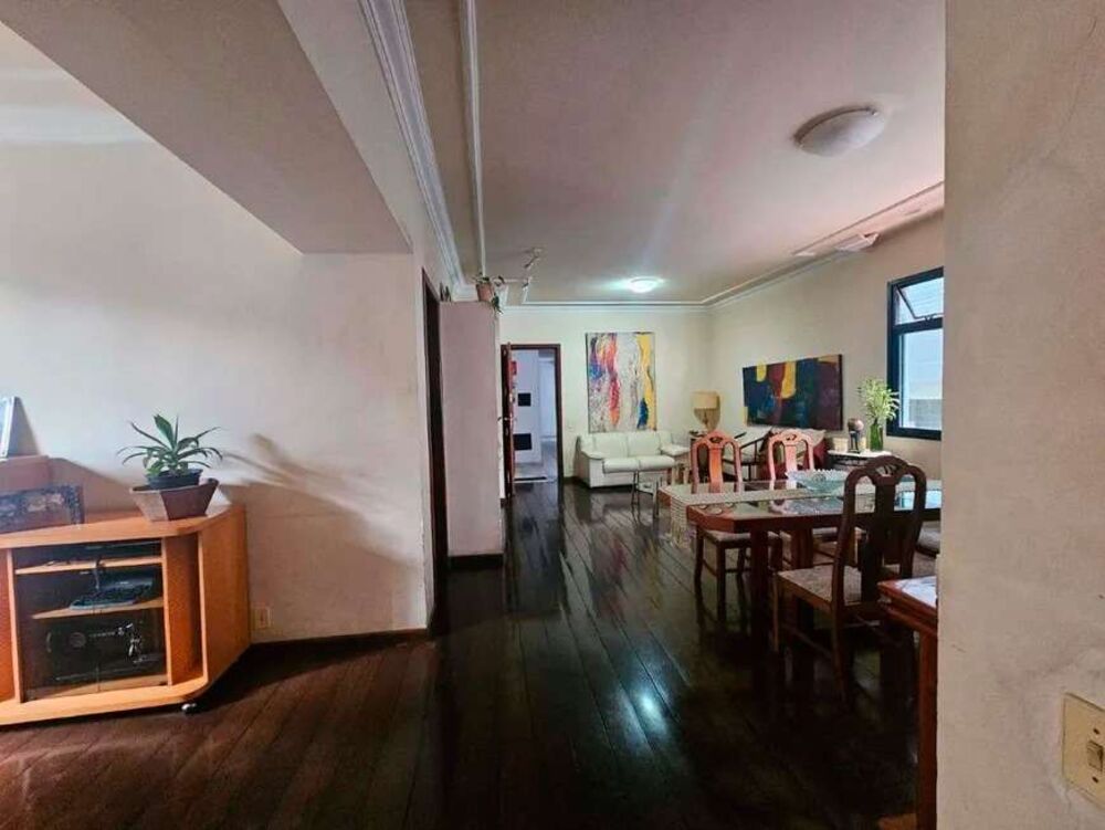 Apartamento à venda com 4 quartos, 130m² - Foto 2