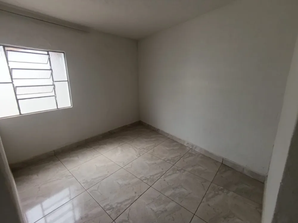 Casa, 2 quartos, 200 m² - Foto 4