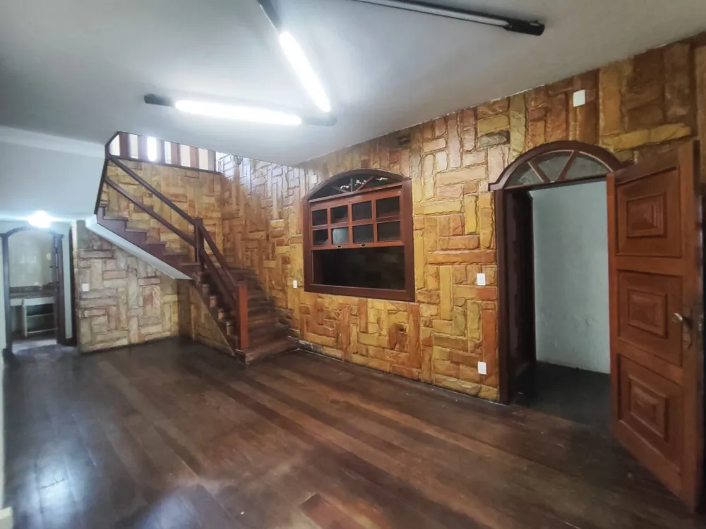 Casa, 6 quartos, 320 m² - Foto 1
