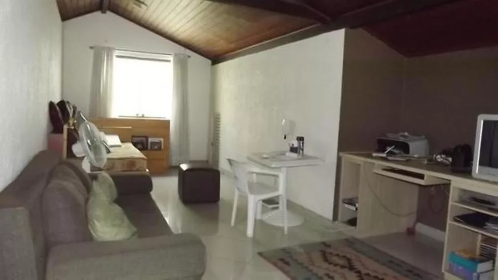 Casa à venda com 3 quartos, 181m² - Foto 6