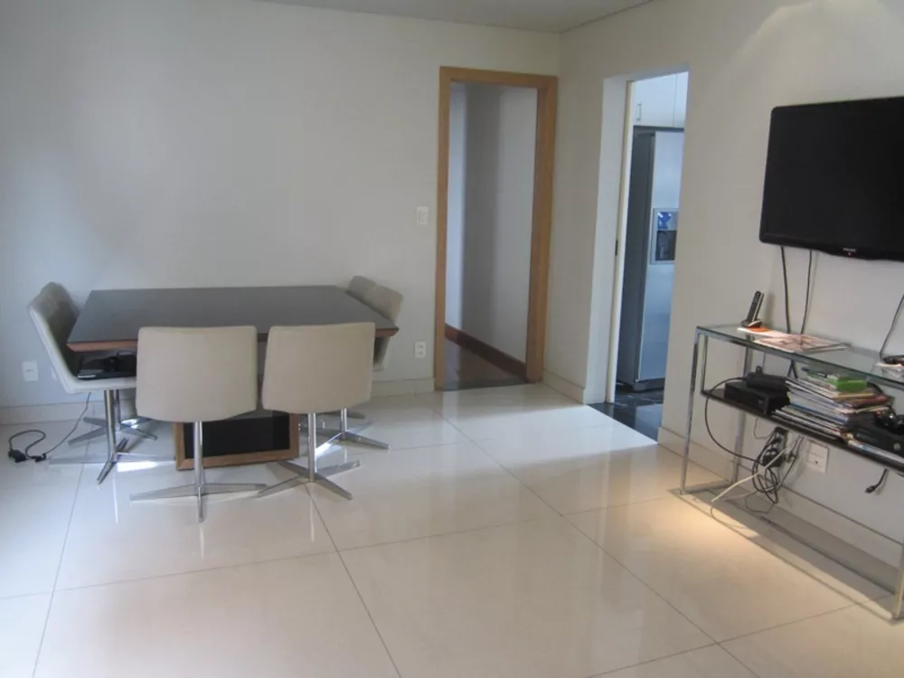 Apartamento à venda com 3 quartos, 80m² - Foto 3