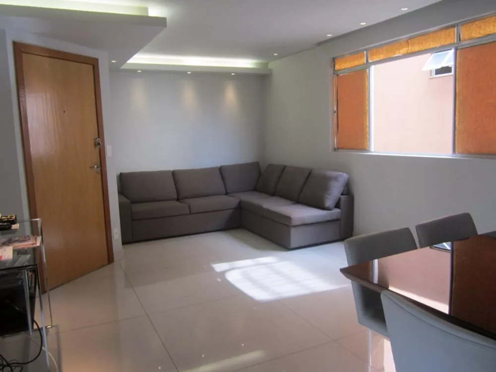 Apartamento à venda com 3 quartos, 80m² - Foto 1