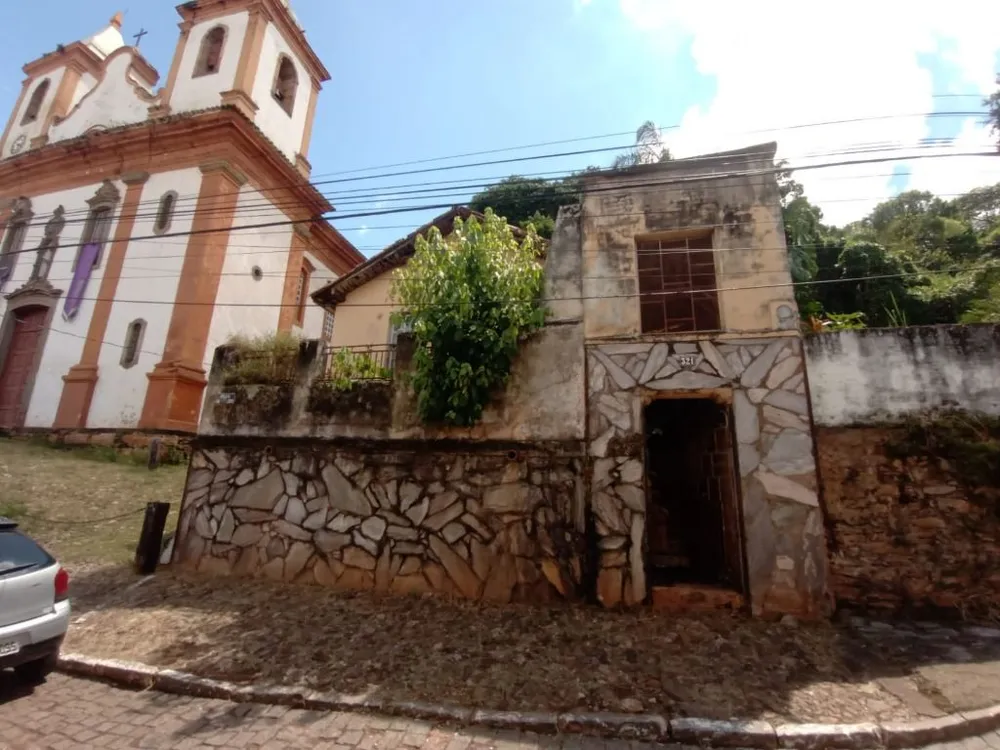 Casa, 3 quartos, 243 m² - Foto 1