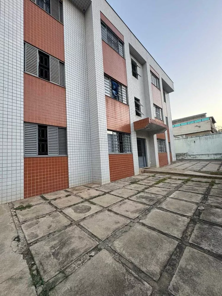 Apartamento à venda com 2 quartos, 61m² - Foto 6