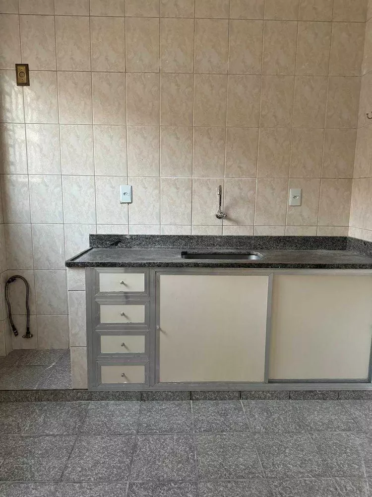 Apartamento à venda com 2 quartos, 61m² - Foto 12