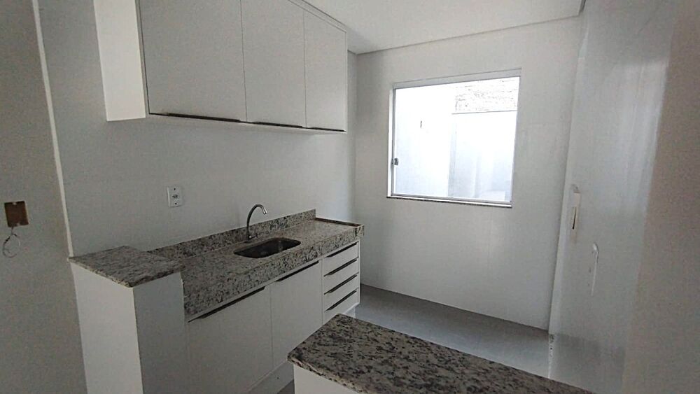 Casa à venda com 2 quartos, 92m² - Foto 9