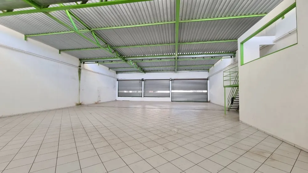 Loja-Salão, 6075 m² - Foto 2