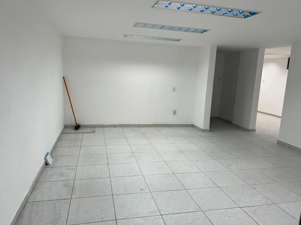 Casa, 1 quarto, 374 m² - Foto 3