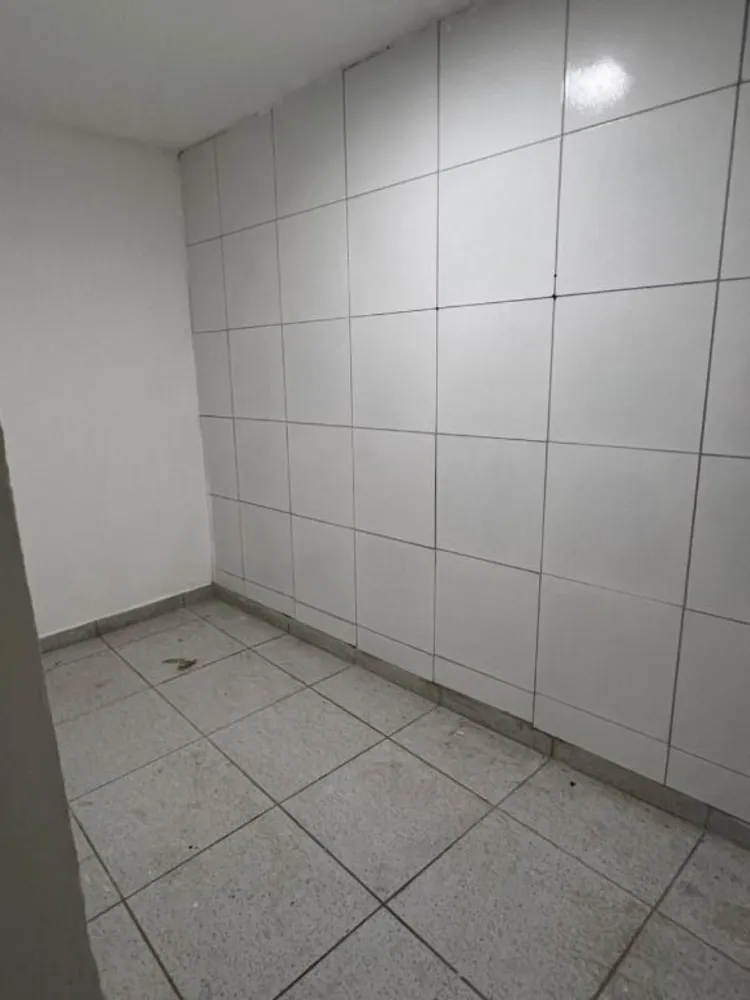 Casa, 1 quarto, 374 m² - Foto 10