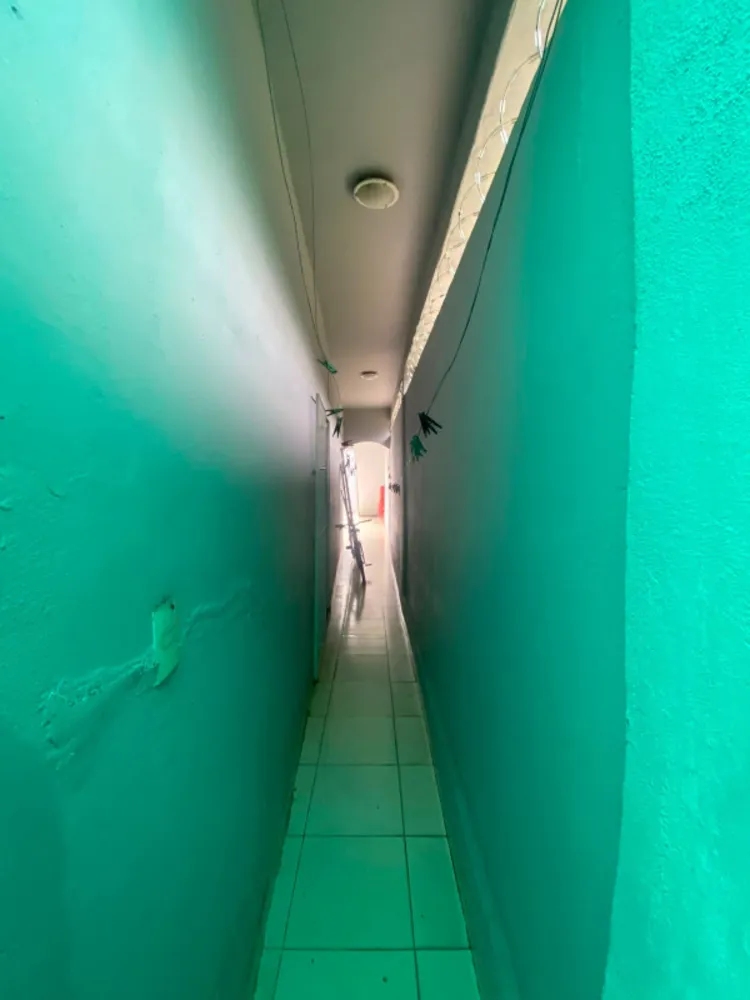 Casa, 6 quartos, 220 m² - Foto 9