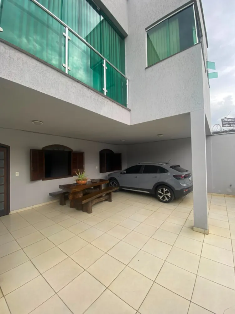Casa, 6 quartos, 220 m² - Foto 2