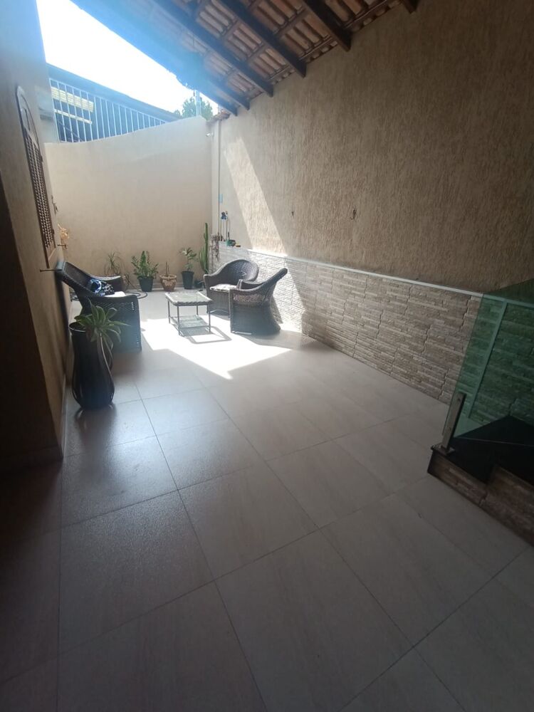 Casa à venda com 3 quartos, 212m² - Foto 4
