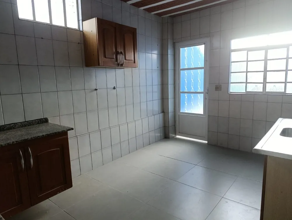 Casa, 4 quartos, 200 m² - Foto 19