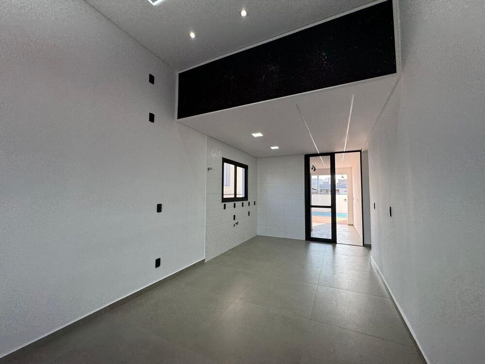 Casa à venda com 3 quartos, 126m² - Foto 2