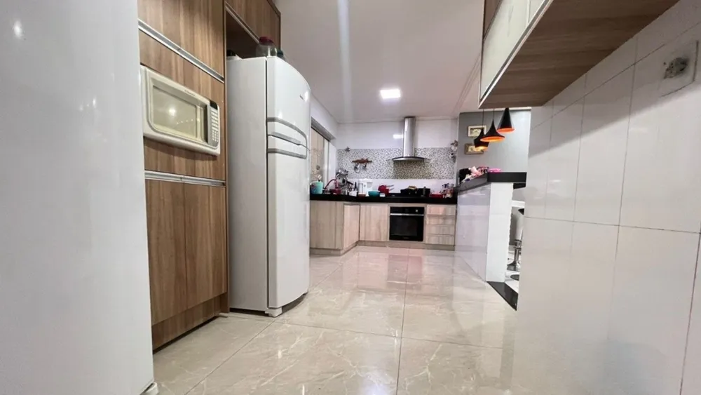 Casa, 5 quartos, 360 m² - Foto 4