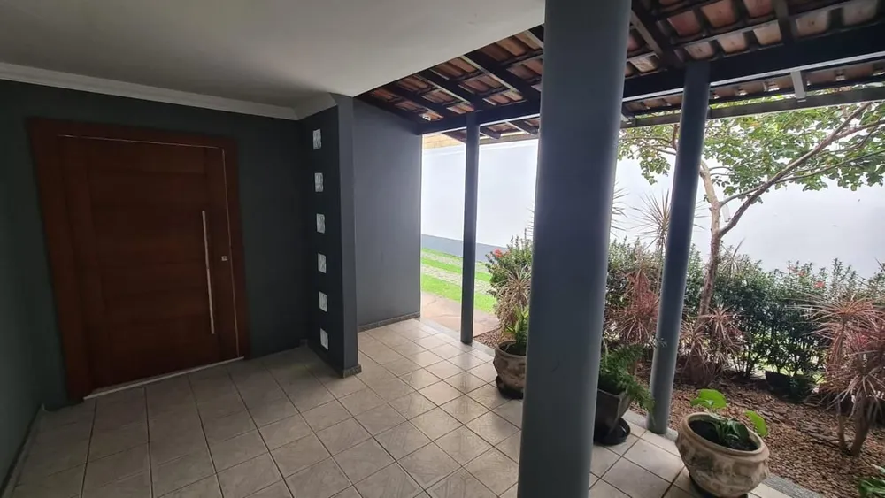 Casa, 6 quartos, 330 m² - Foto 2