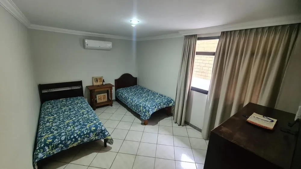 Casa, 6 quartos, 330 m² - Foto 3