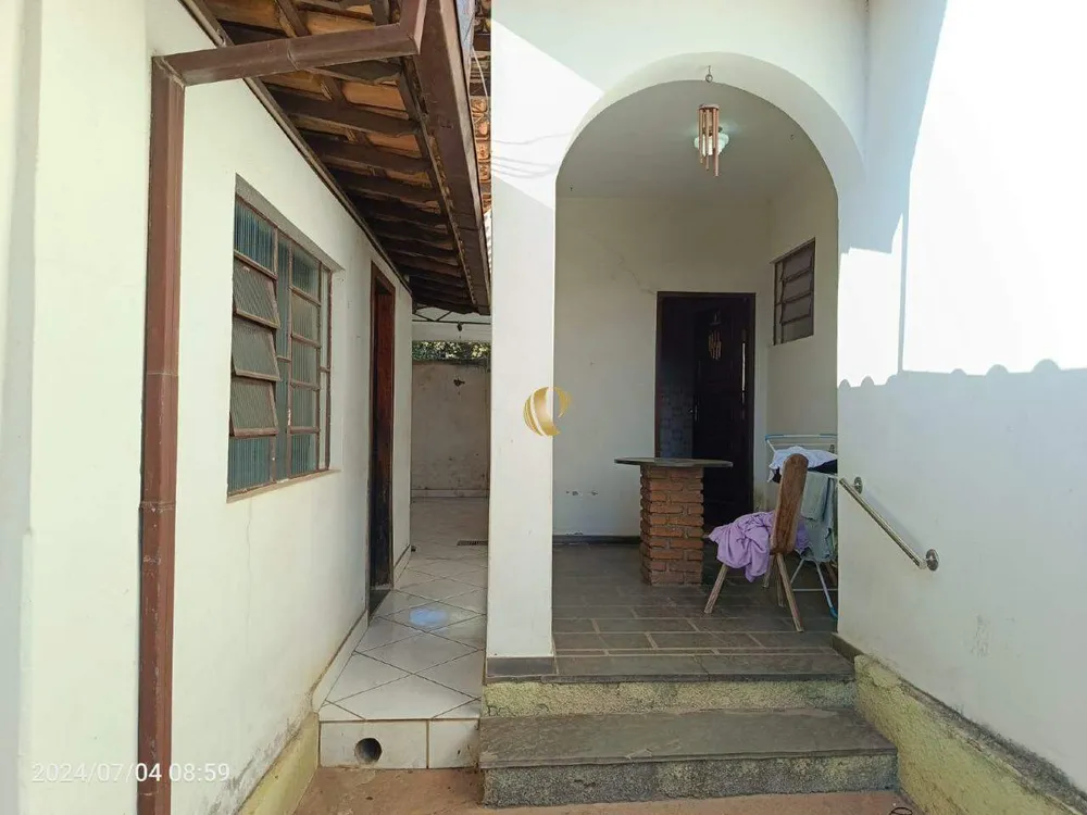 Casa, 4 quartos, 199 m² - Foto 2