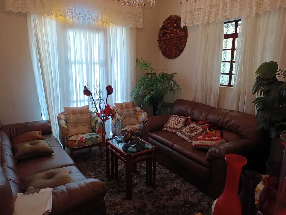 Casa, 4 quartos, 184 m² - Foto 2