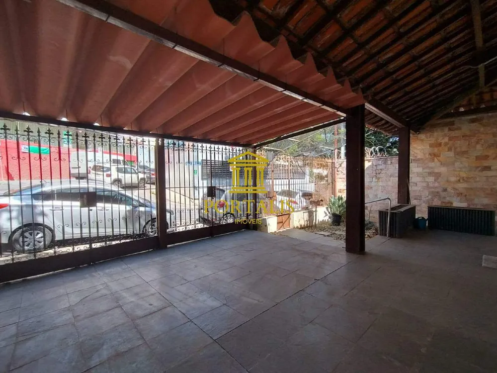 Casa, 4 quartos, 230 m² - Foto 2